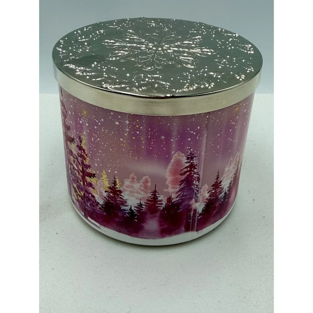 Bath & Body Works Candle 14.5oz Pink Like New Strawberry Snowflakes 3 Wick